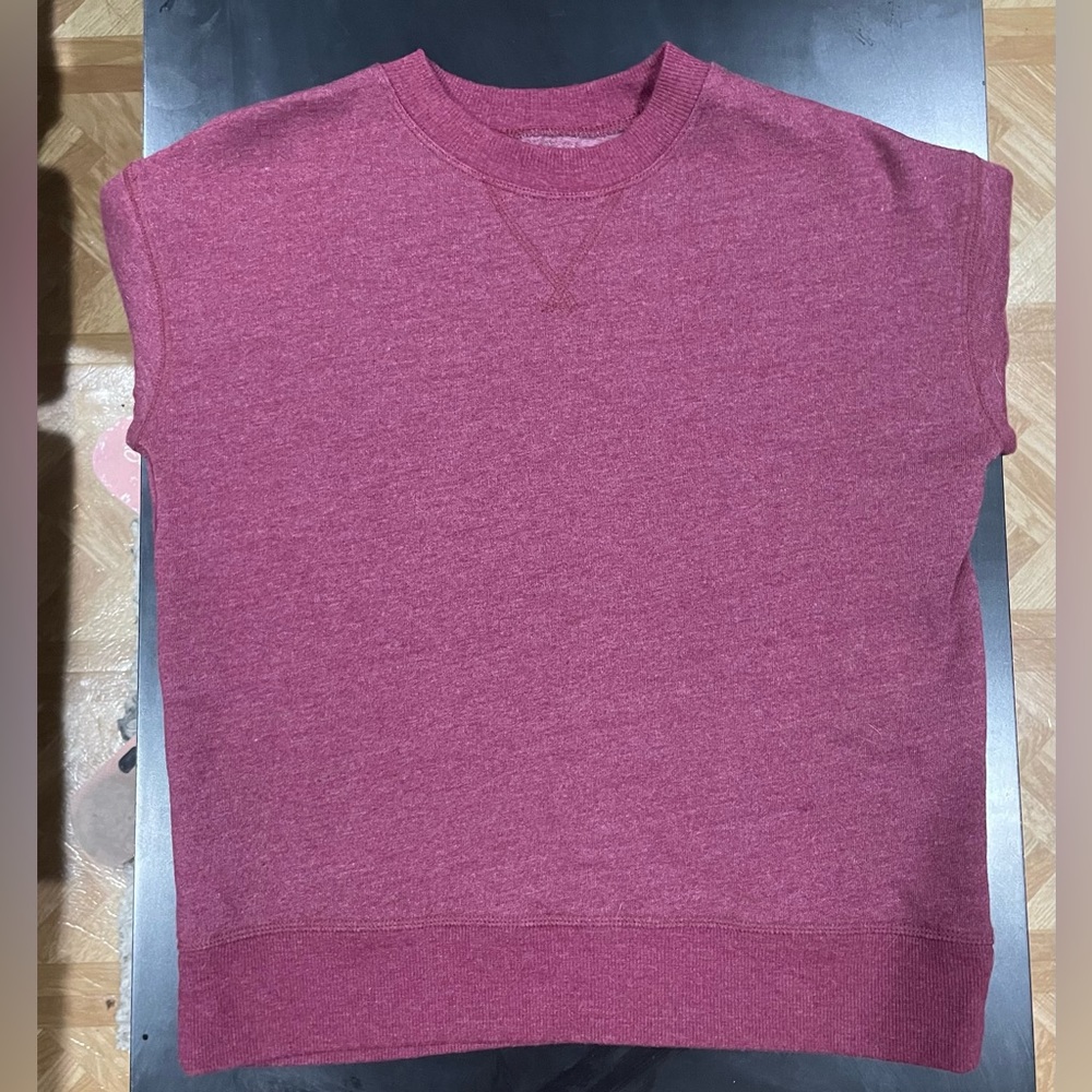 MAROON COMFY SWEATER!